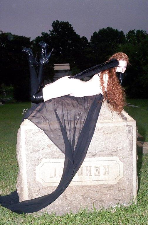 19P Gothic Redhead
