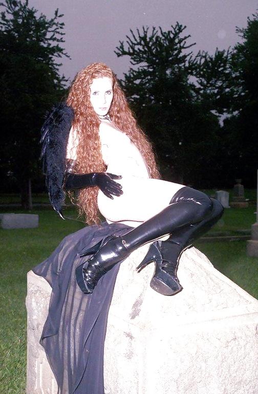 19P Gothic Redhead