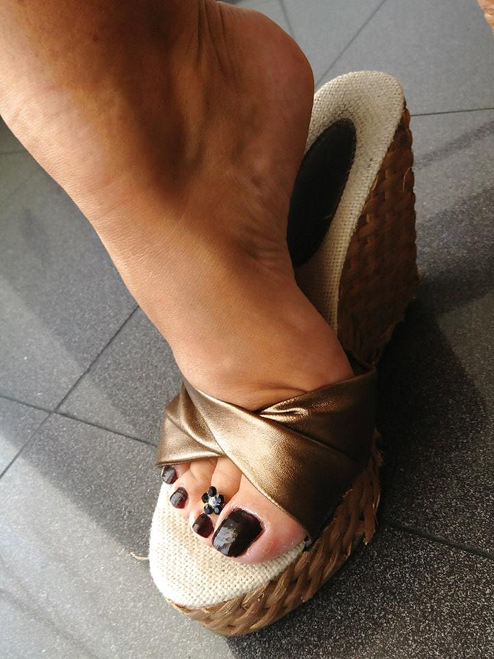 25P Sexy feet & heels