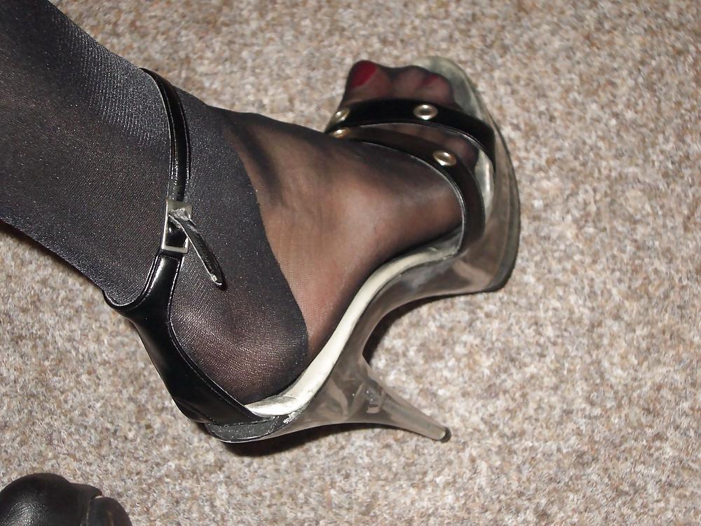 25P Sexy feet & heels