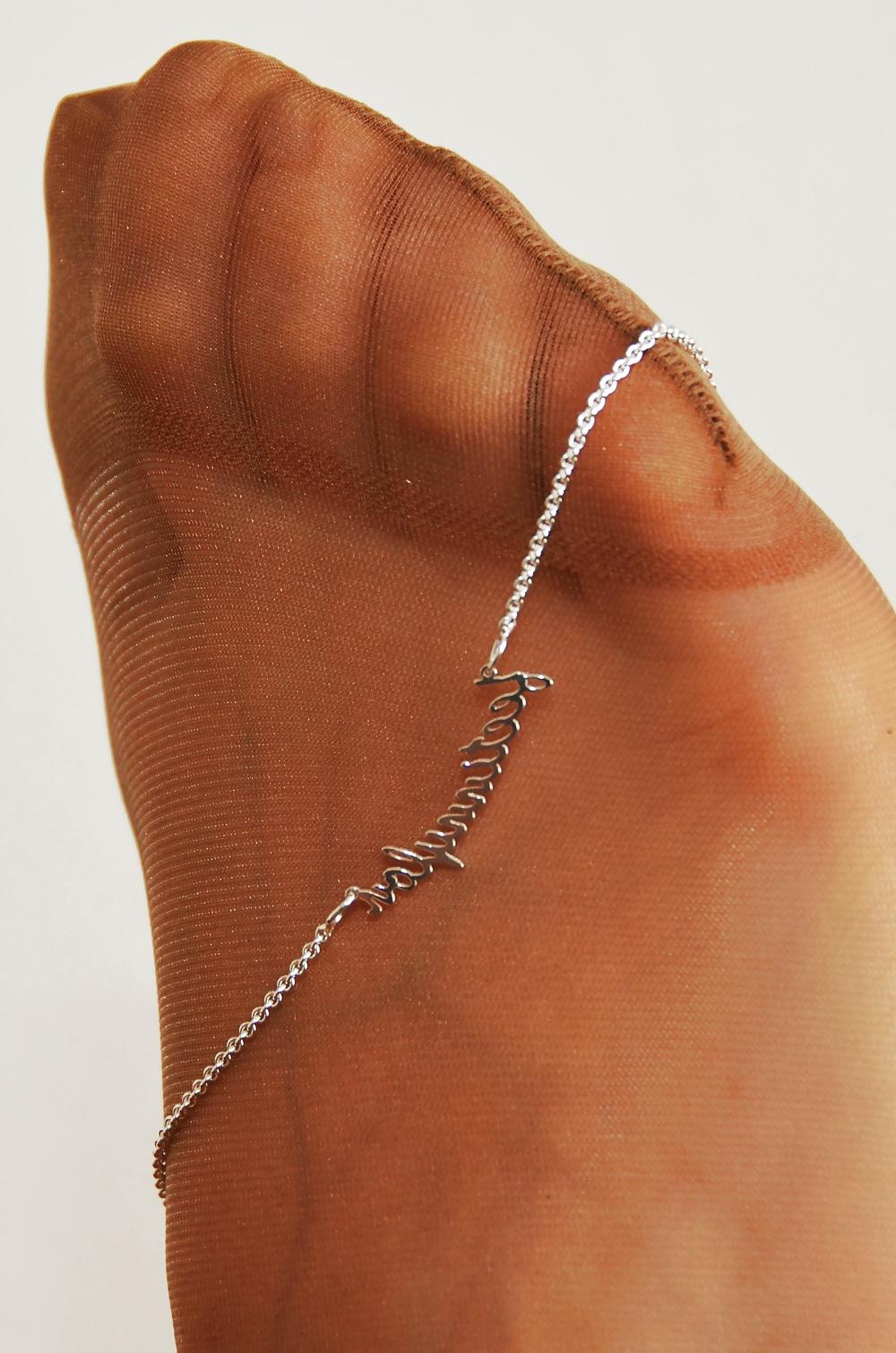 25P Wife's feet in Nylon - Samples 4