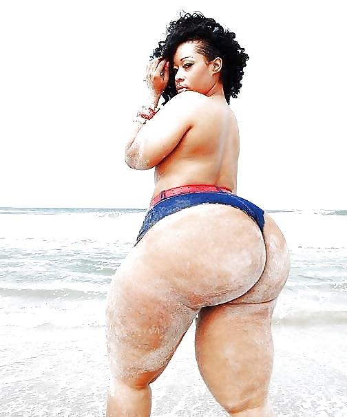 10P Ebony-Latina-Asian BBWs: League Of Extraordinary Women #72