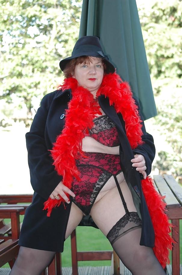 15P Chubby and bbw thighs in stockings 4
