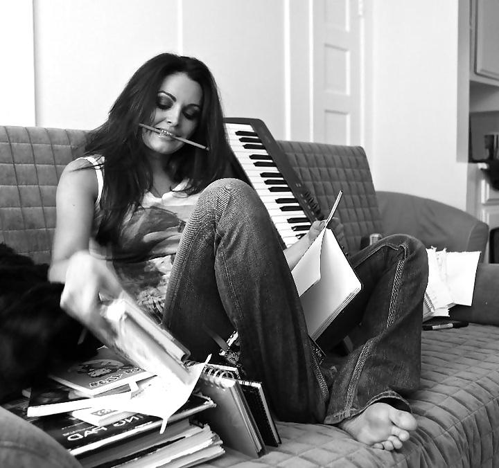 25P Maria Kanellis Feet