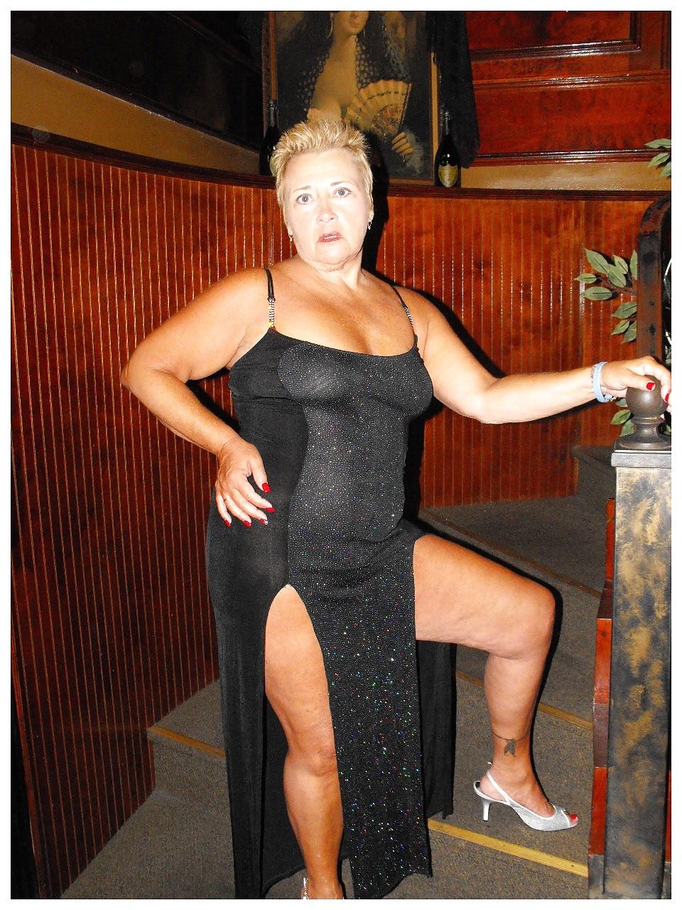 25P BBW granny Athena Risque
