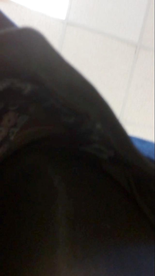 9P British up skirt candid milfs 