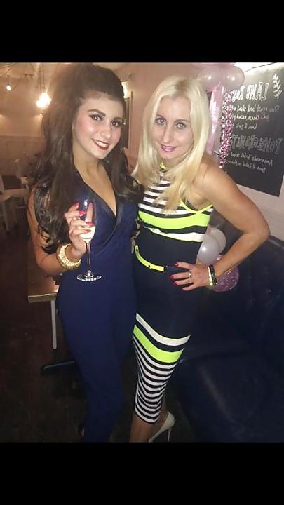 7P British Caroline and Anne 2