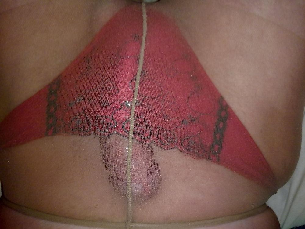 21P Tan tights and red panties for lovetights