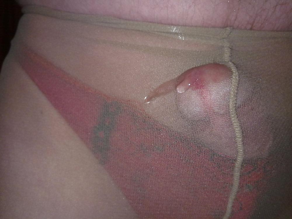 21P Tan tights and red panties for lovetights