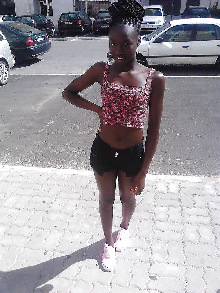 25P Black Chicks 7