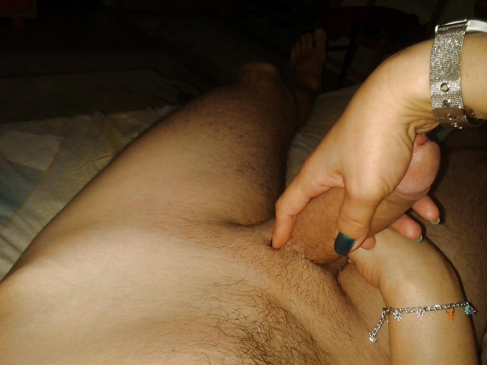 15P EL (handjob)