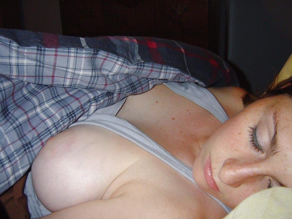 25P Downblousw Nipple slip