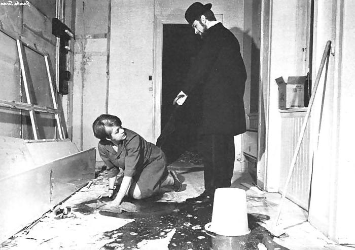 20P Cleaning Lady