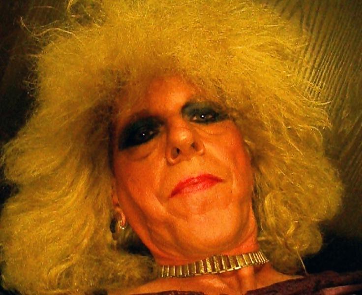 25P SLAMMIN' IN 2008 - BIG HAIR BLONDE