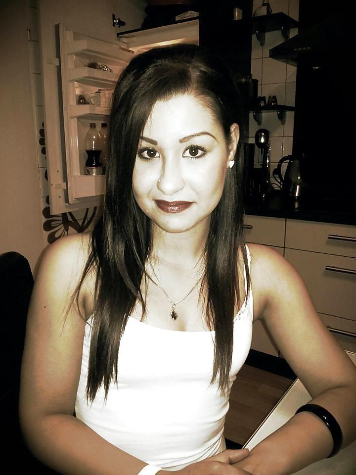 15P Turkish Cumface Girl! On which pic will you come?