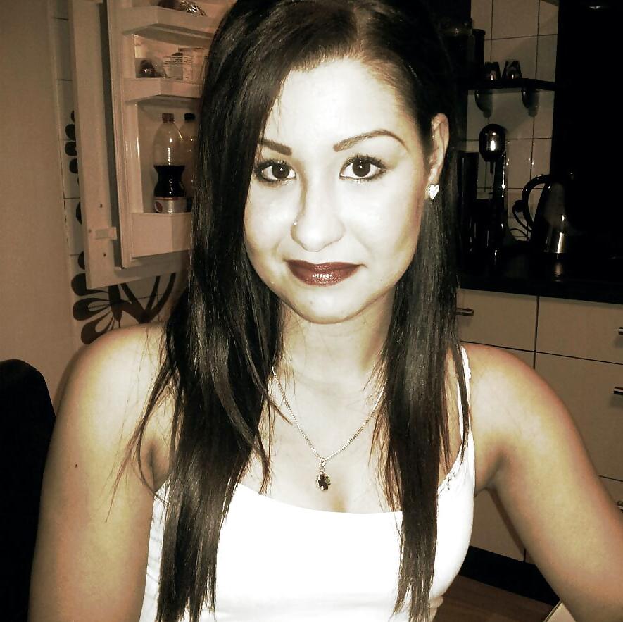 15P Turkish Cumface Girl! On which pic will you come?