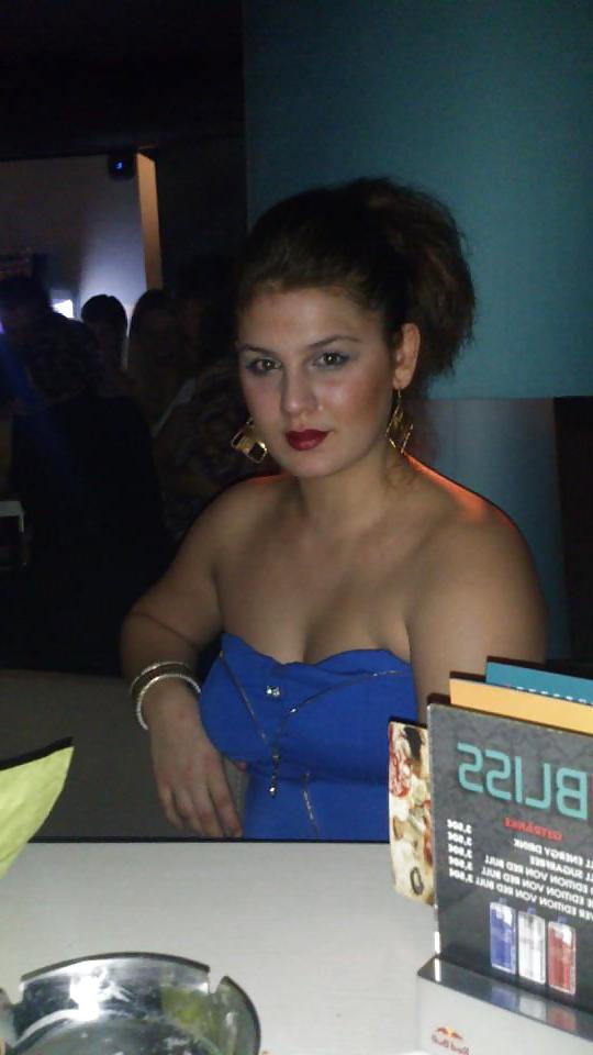 21P Turkish Chubby! Which one is most fuckable?