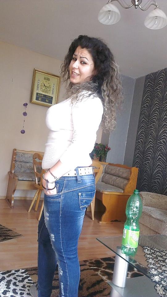 21P Turkish Chubby! Which one is most fuckable?