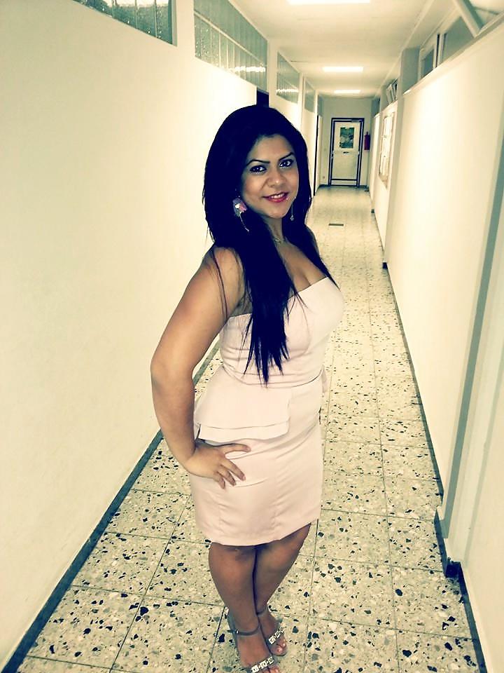 21P Turkish Chubby! Which one is most fuckable?