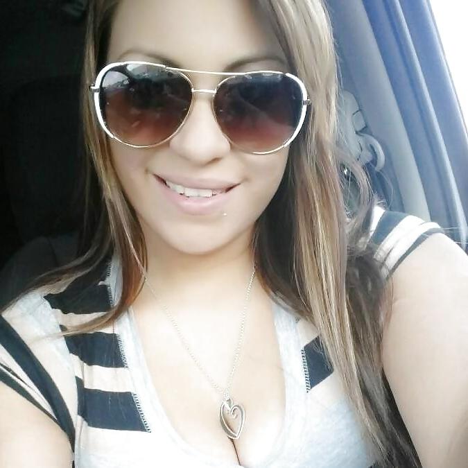 16P Fb selfies with cleavage