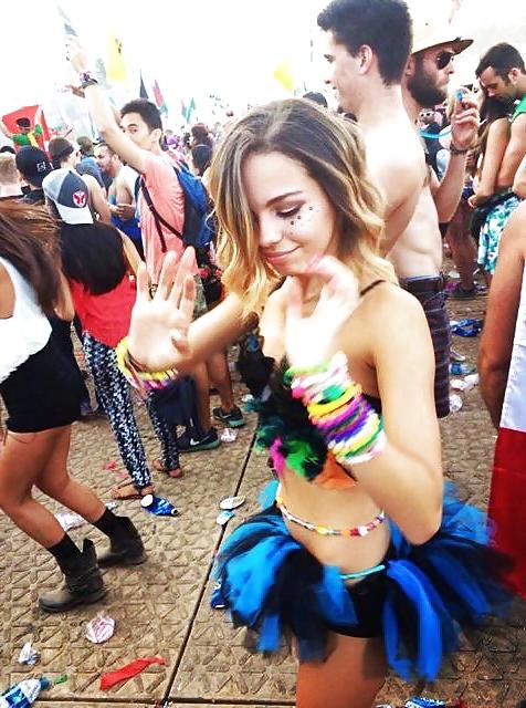 25P Tomorrowland s Gorgeous Girls of 2014