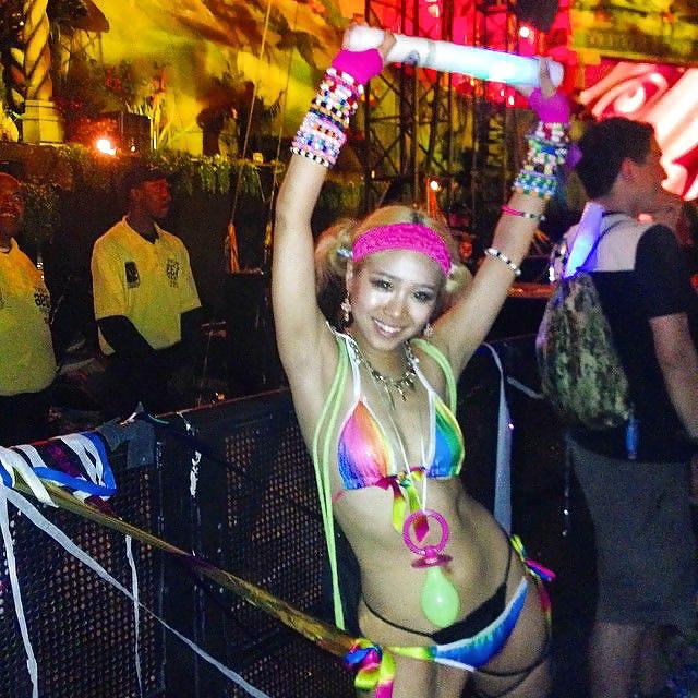 25P Tomorrowland s Gorgeous Girls of 2014