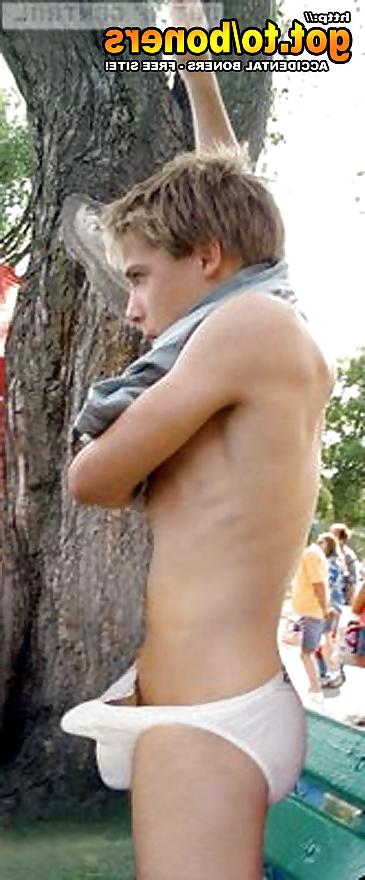 17P Accidental Public Boners!