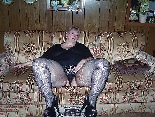 25P Bbw sexy legs and big thighs 