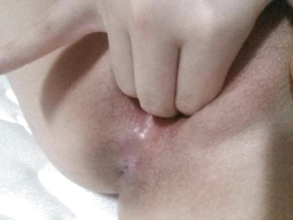 23P Korean girl takes self pics