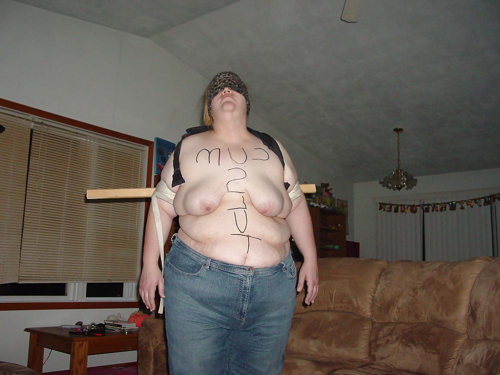 25P Bbw Bondage Slave with Body Writing