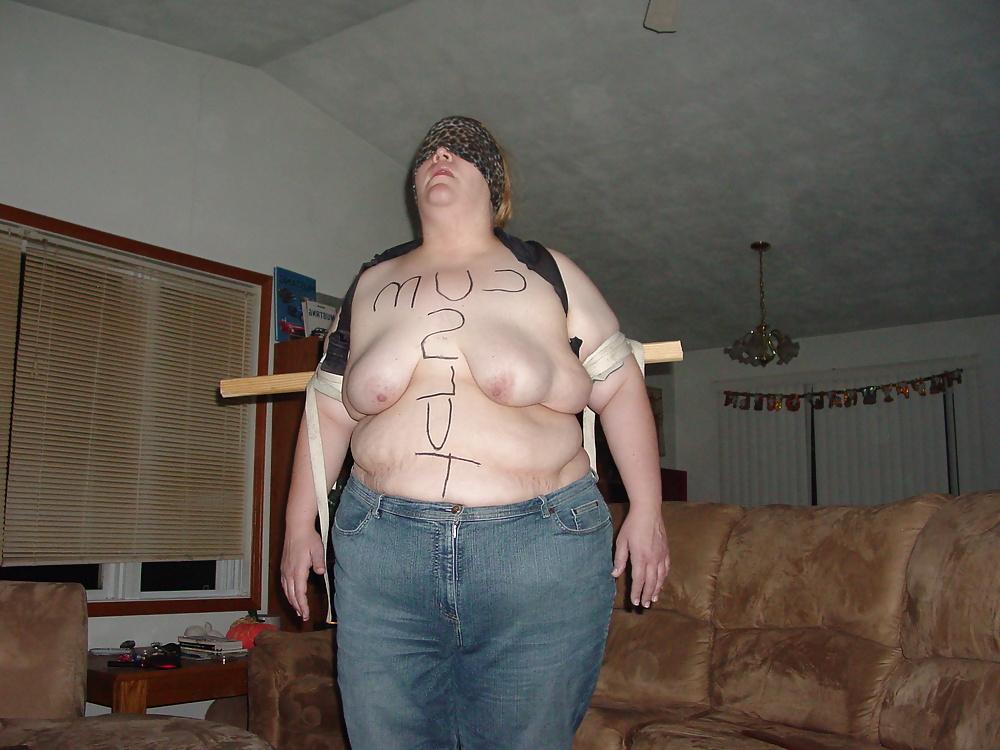 25P Bbw Bondage Slave with Body Writing