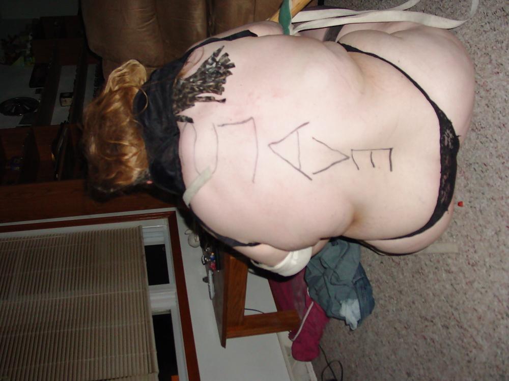 25P Bbw Bondage Slave with Body Writing