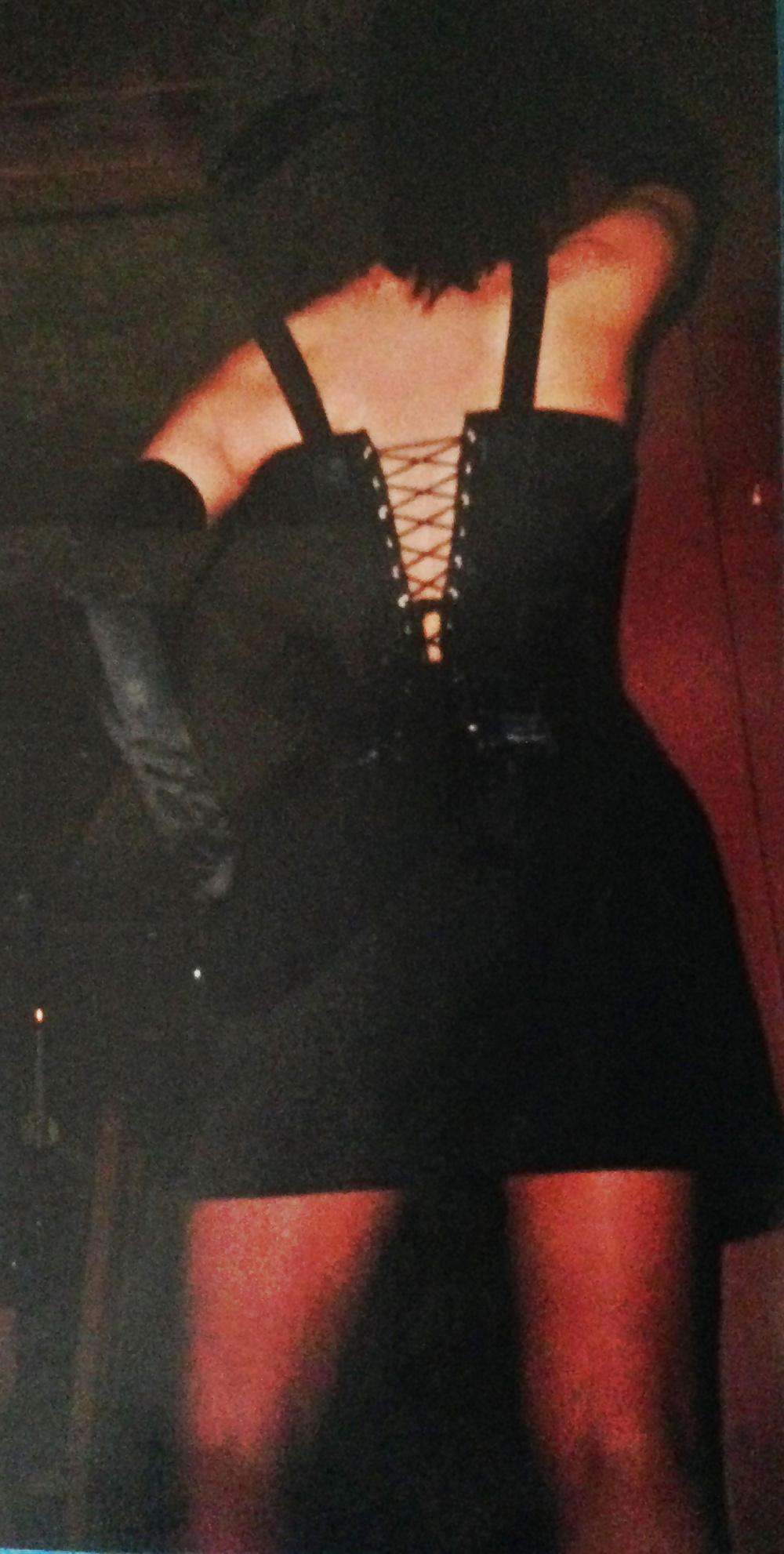 10P Girlfriend Gothic