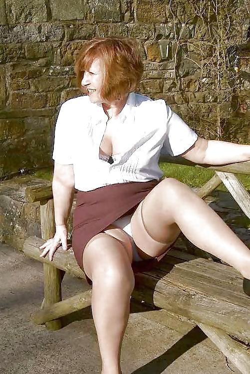 25P Assorted mature grannies BBW women in lingerie
