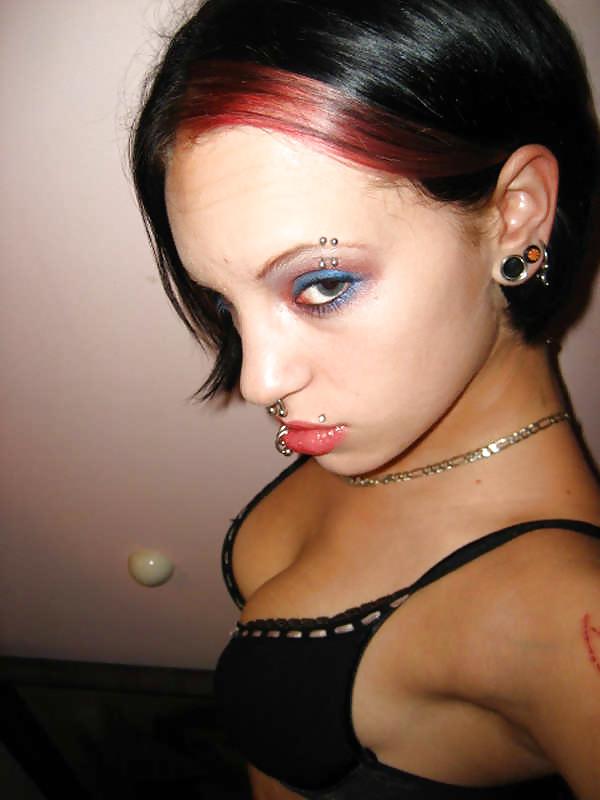 16P Teens in Gothic