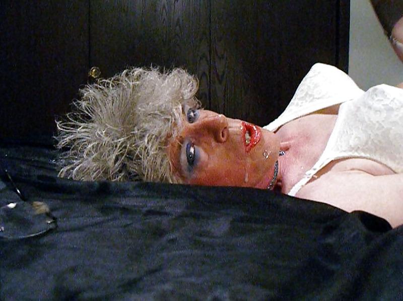 25P SLAMMIN' IN 2008 - SILVER HAIR GRANNY TRANNY