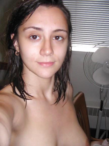 25P Gorgeous young girl