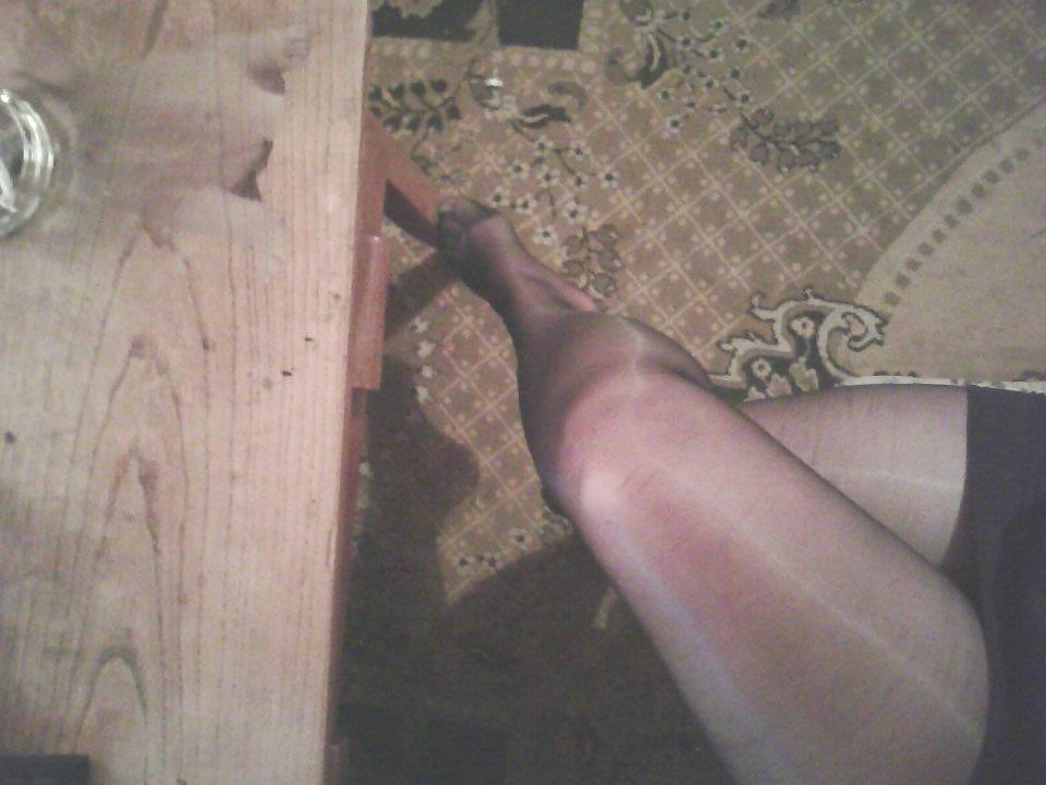 15P Goth Girl Shows Off Her Tasty Nylon Feet