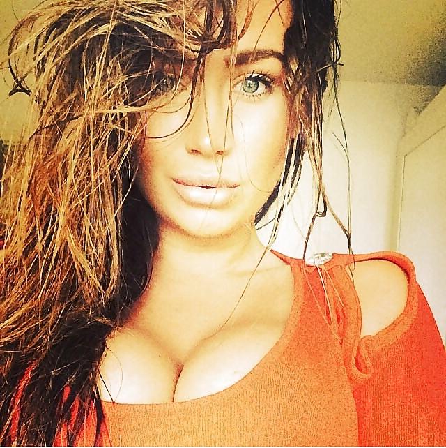 17P Lauren Goodger's Sexy Selfies (British Celebrity)