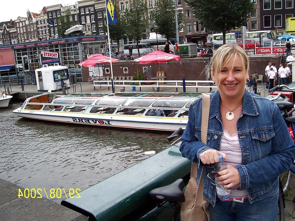 11P Lisa british uk milf