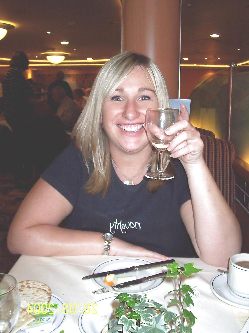 11P Lisa british uk milf