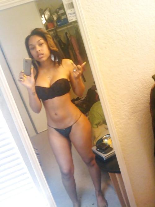 4P Black Girl Selfie