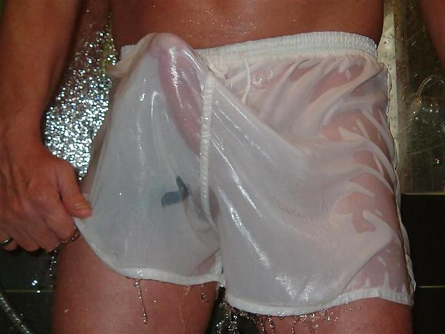 25P Cocks In Wet Underwear