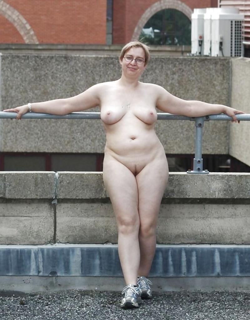 25P Grannies BBW Matures #102