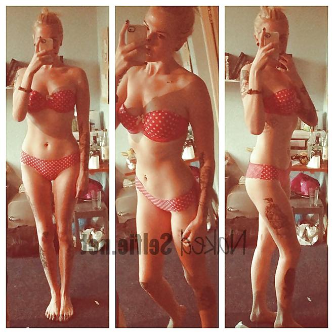 16P British Self Shot Teen Nude - Phobe P