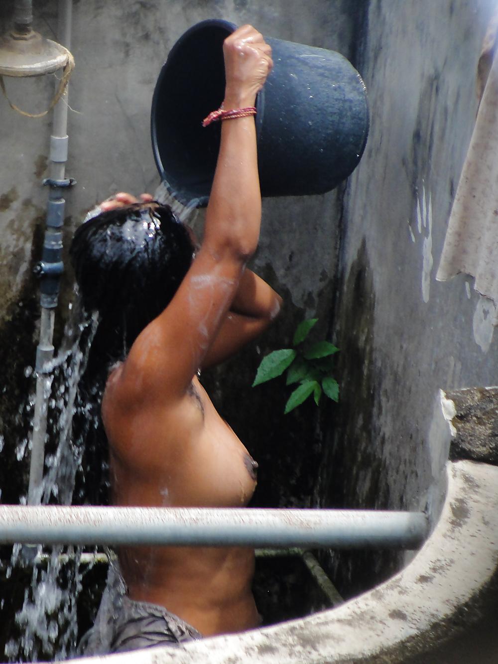 8P Spying on neighbor aunty