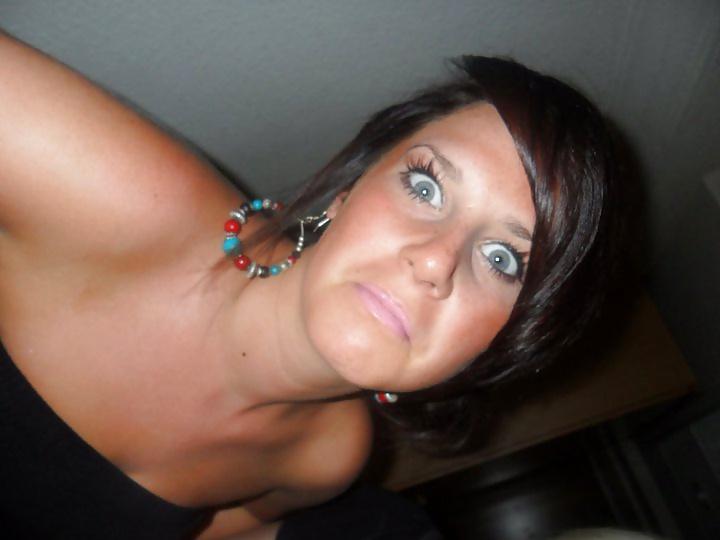 13P British Amberly Smith