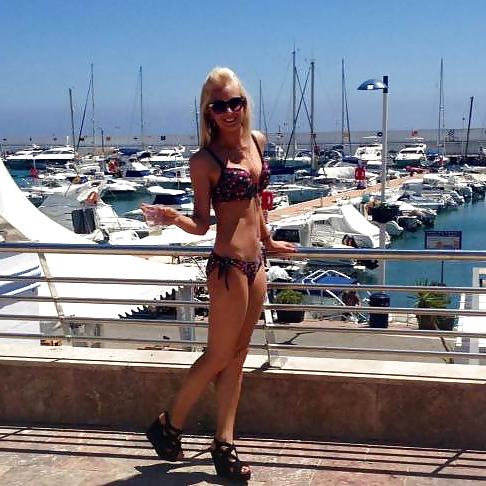 14P British Kate Hindley and Friends