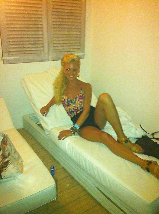 14P British Kate Hindley and Friends