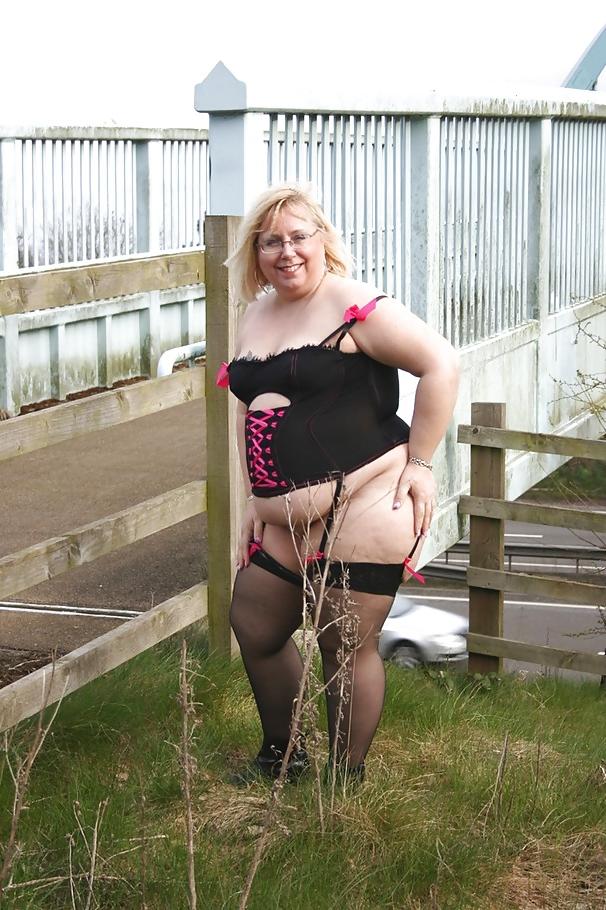 16P Chubby and bbw thighs in stockings